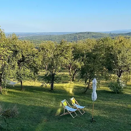 Tbarn - будинок з чаном в карпатах - Tranquilo Barn