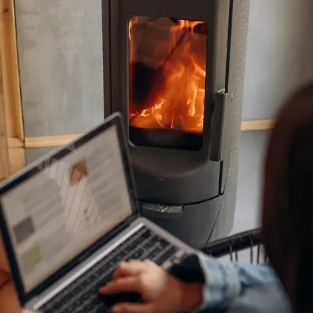 Tbarn - будинок з чаном в карпатах - Tranquilo Barn Chalet Starunya