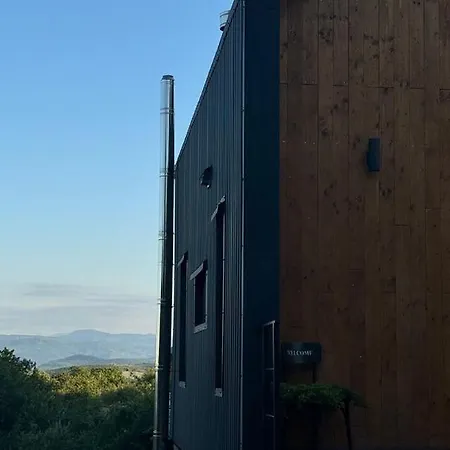 Chalet Tbarn - будинок з чаном в карпатах - Tranquilo Barn Starunya